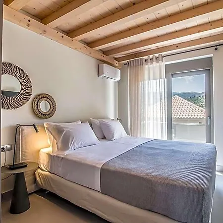 One-bedroom With Attic Sea View 3*