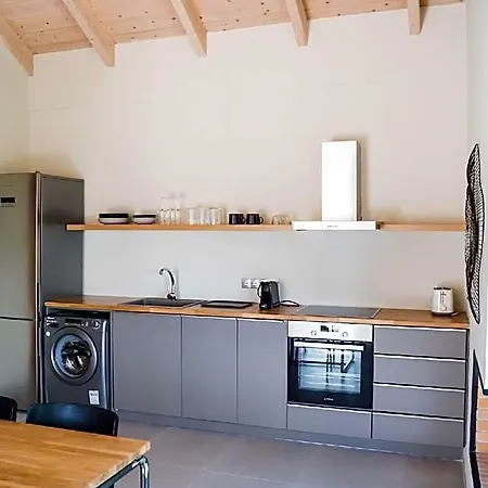 Hotell One-bedroom With Attic Sea View Lefkáda